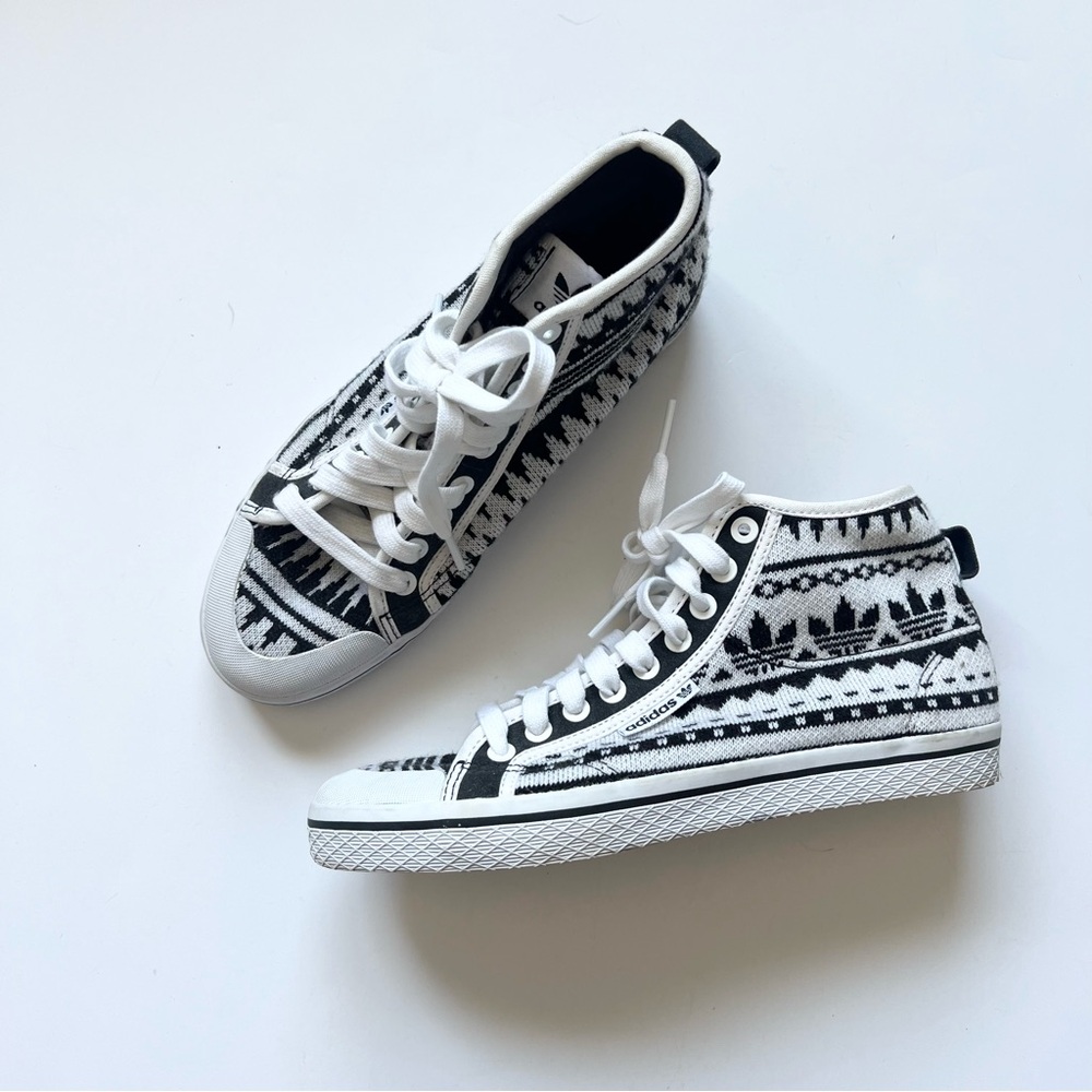 Adidas Black & White Patterned High-Top Knit Sneakers Size 7.5 Fleece Lined